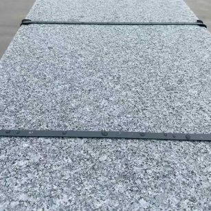 榆林 芝麻黑火烧面毛板，条板，半成品