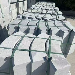 榆林 芝麻灰弧形路沿石