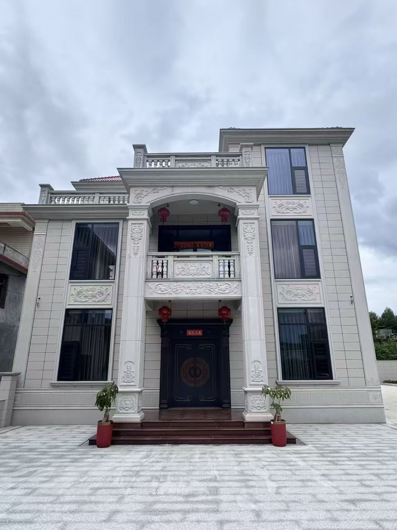 榆林 芝麻白石材别墅干挂案例展示