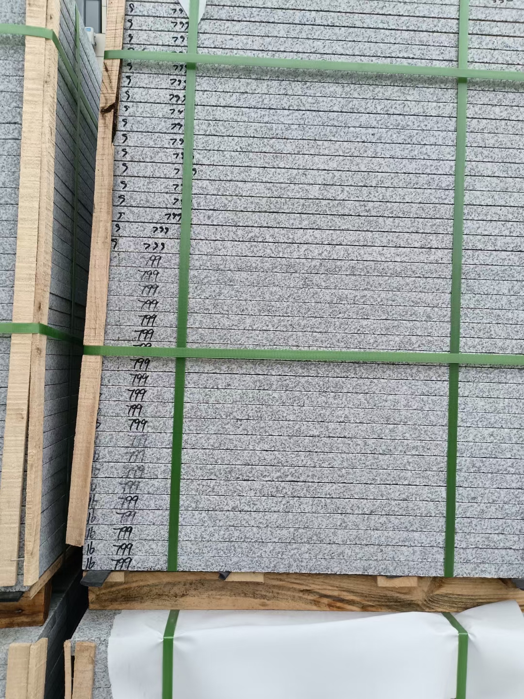 榆林 芝麻白石材地铺做法